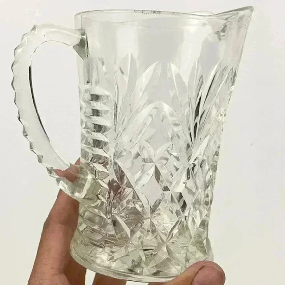 Set of 2 VTG Pineapple Etched Pattern Creamer Early American Ribbed Handle - Picture 7 of 13